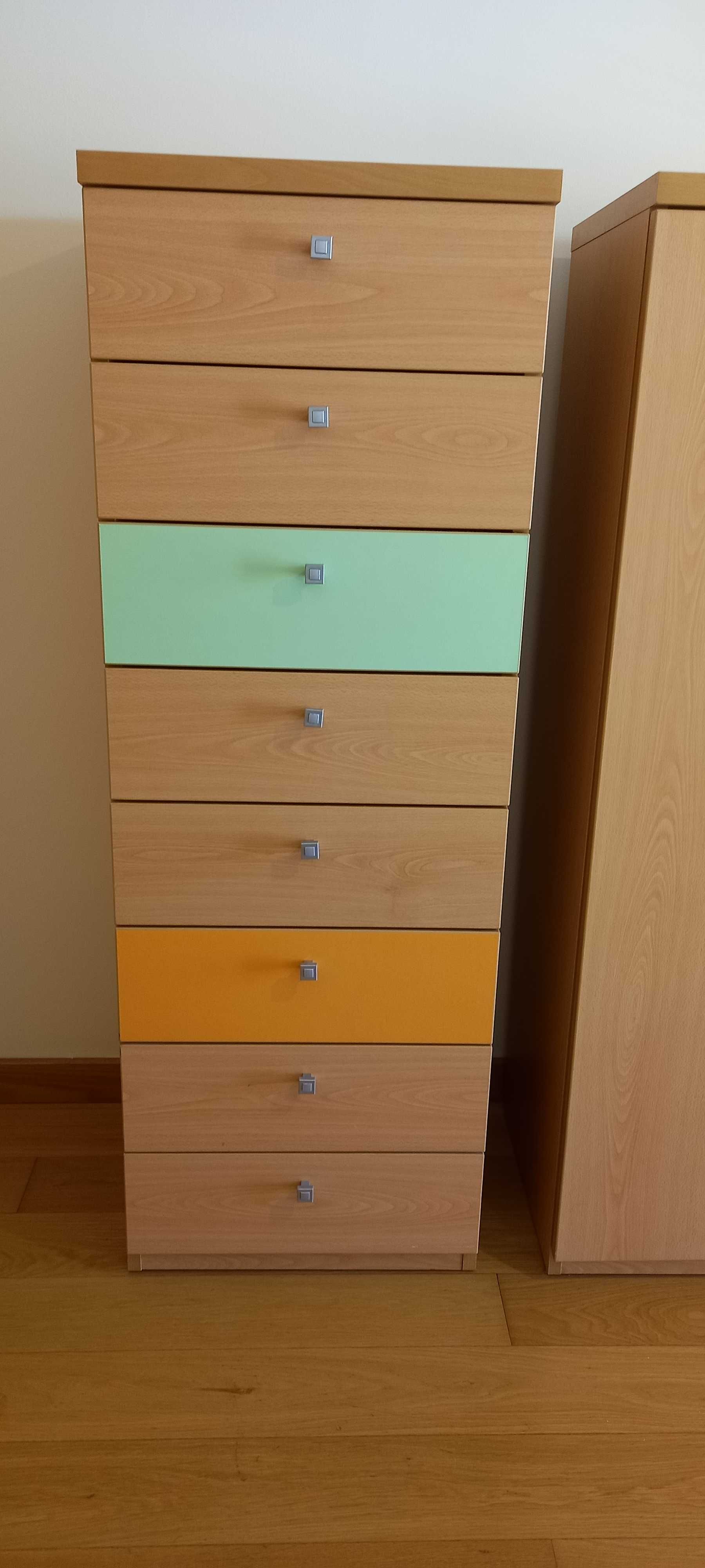 Quarto funcional e moderno para jovens