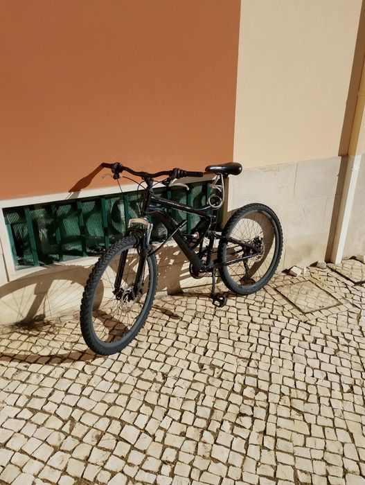 Bicicleta usada em bom estado