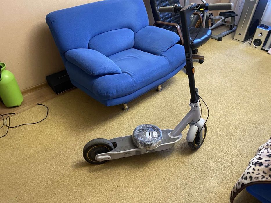 Електросамокат Ninebot