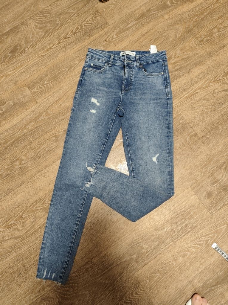 Продам джинси Zara