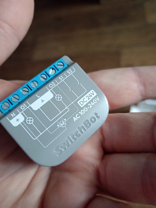 SwitchBot Relay Switch 2PM – умный релейный переключатель,