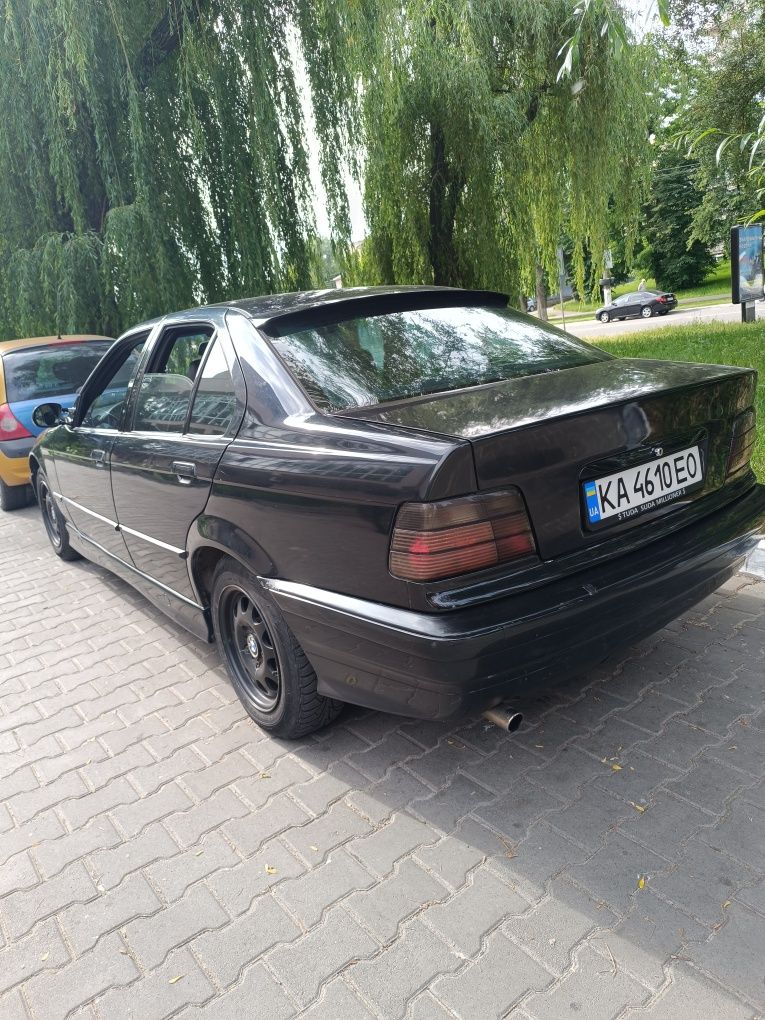 Продаю Bmw e36 1993,1.8 бензин