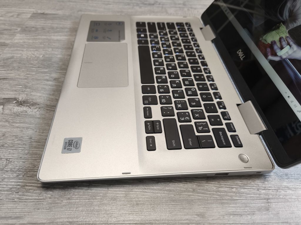 Ноутбук-Планшет i7 4.9ГГц/SSD/FullHD IPS/Type-C/16GB DDR4/чудовий ноут