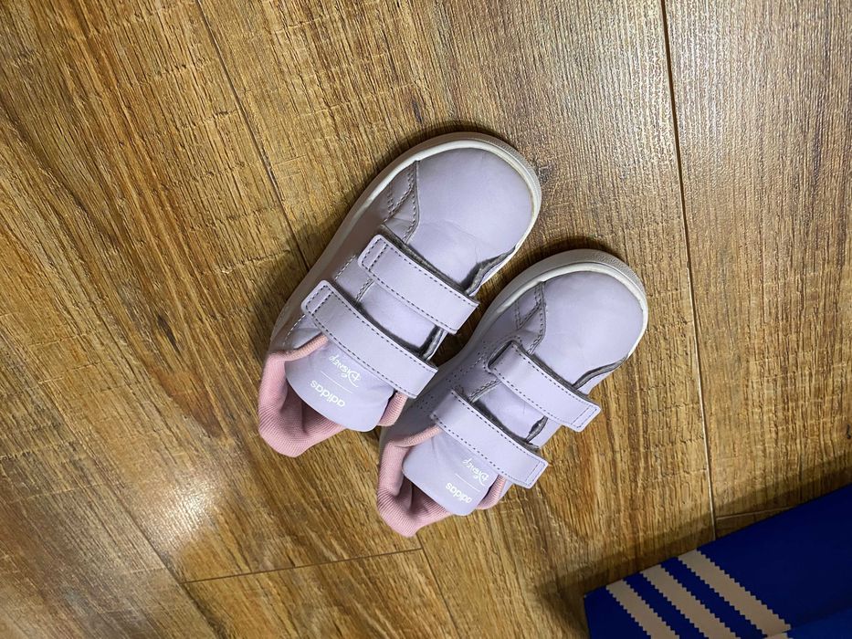 Adidas кроссовки кросівки детские на девочку Адидас оригинал р.26