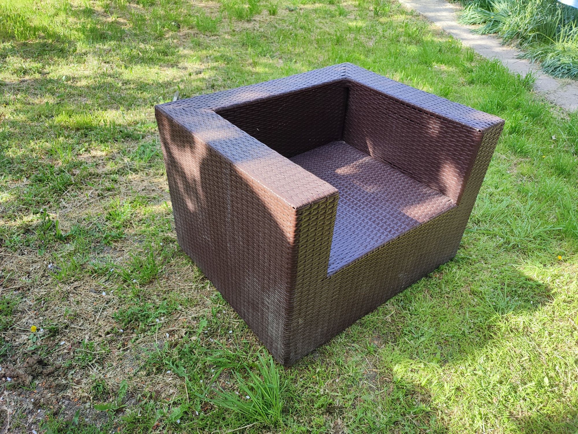 Кресло из ротанга