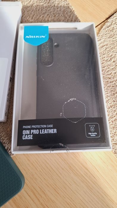 Dwa etui samsung a55