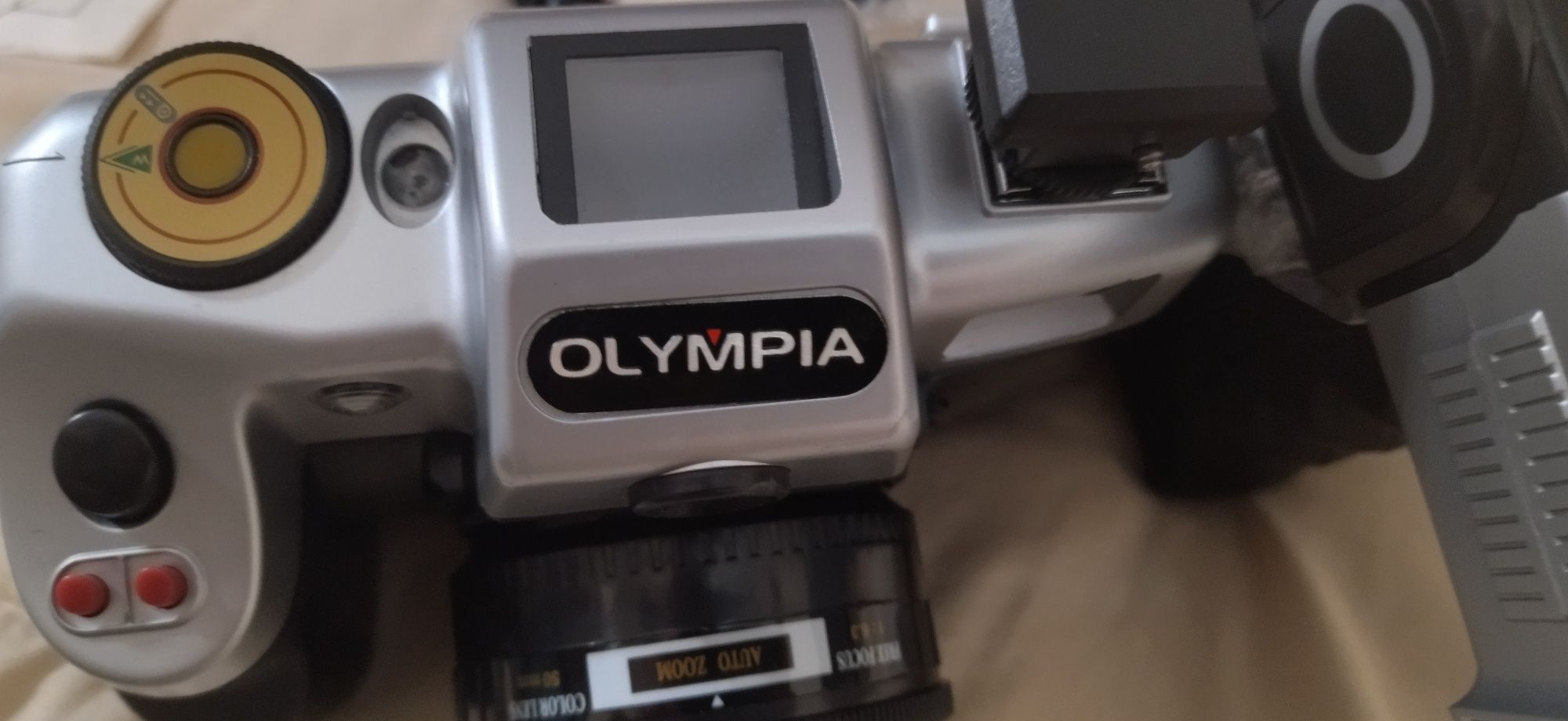 Vendo Câmara Olympia muito pouco usada