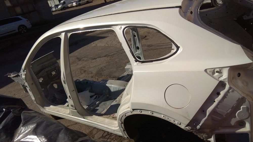 Кузов Мазда СХ9 2016-2023 Четверть Крыша