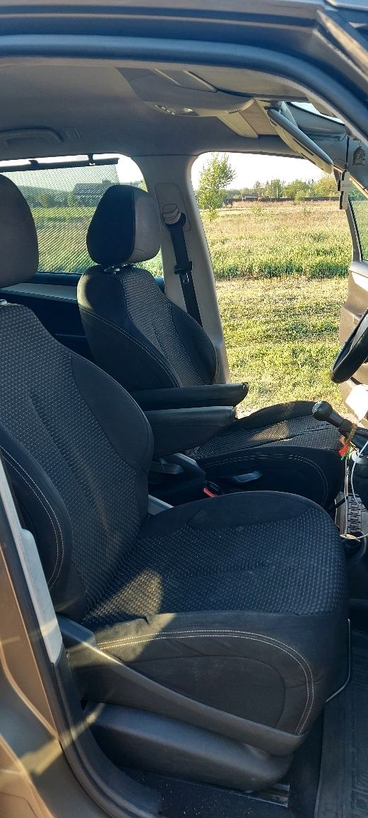 Продам Citroen grand C4 picasso
