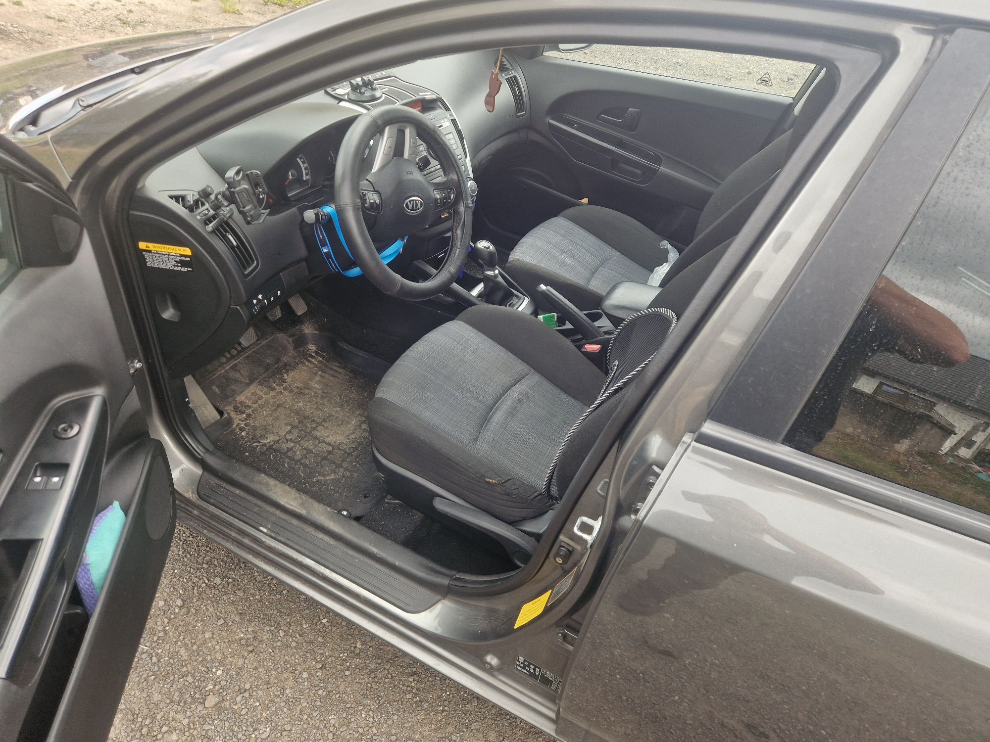 Kia  ceed 1.6 crdi dobry stan
