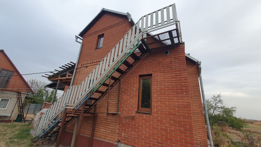 Продам будинок с.Мокрець