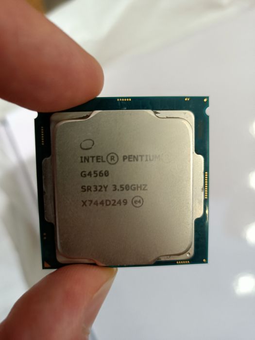 Intel Pentium G4560 (socket lga1151)