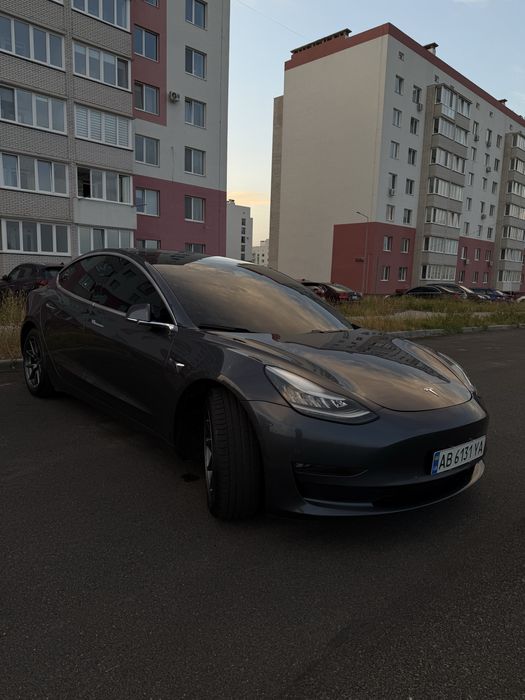 Продам Tesla Model 3