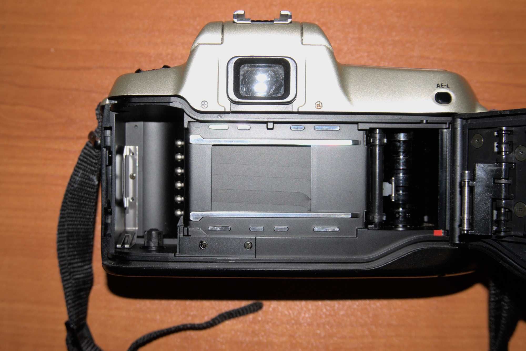 Nikon F50 плівковий фотоапарат