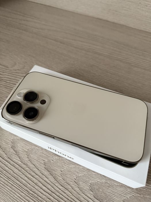 Мобільний телефон IPhone 14 Pro