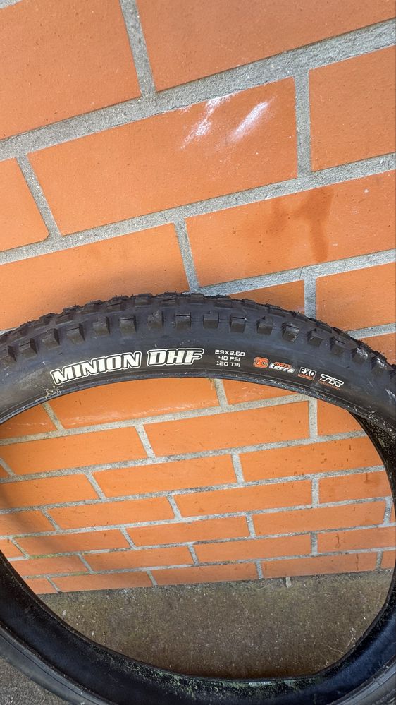 Pneu Minion DHF 29x2.60 3C Maxx Terra EXO TR
