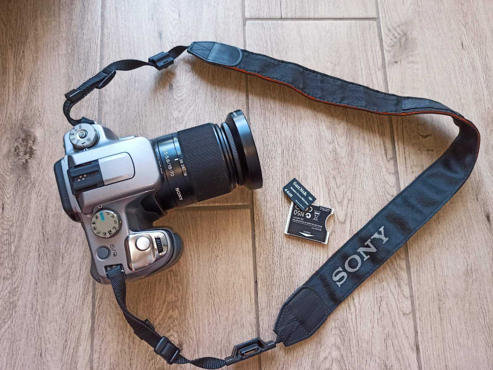 Зеркальный фотоаппарат SONY DSLR a100 + фотовспышка
 SONY + сумка