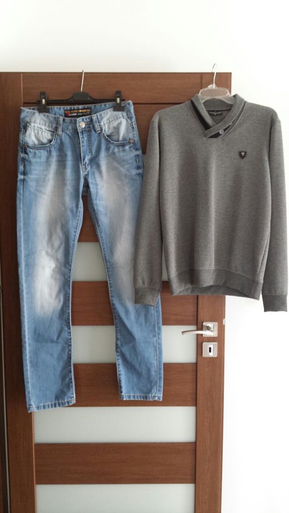 Spodnie Dżinsowe Rozmiar 29, Sweter Rozmiar M. Ubranie Męskie Jeans.