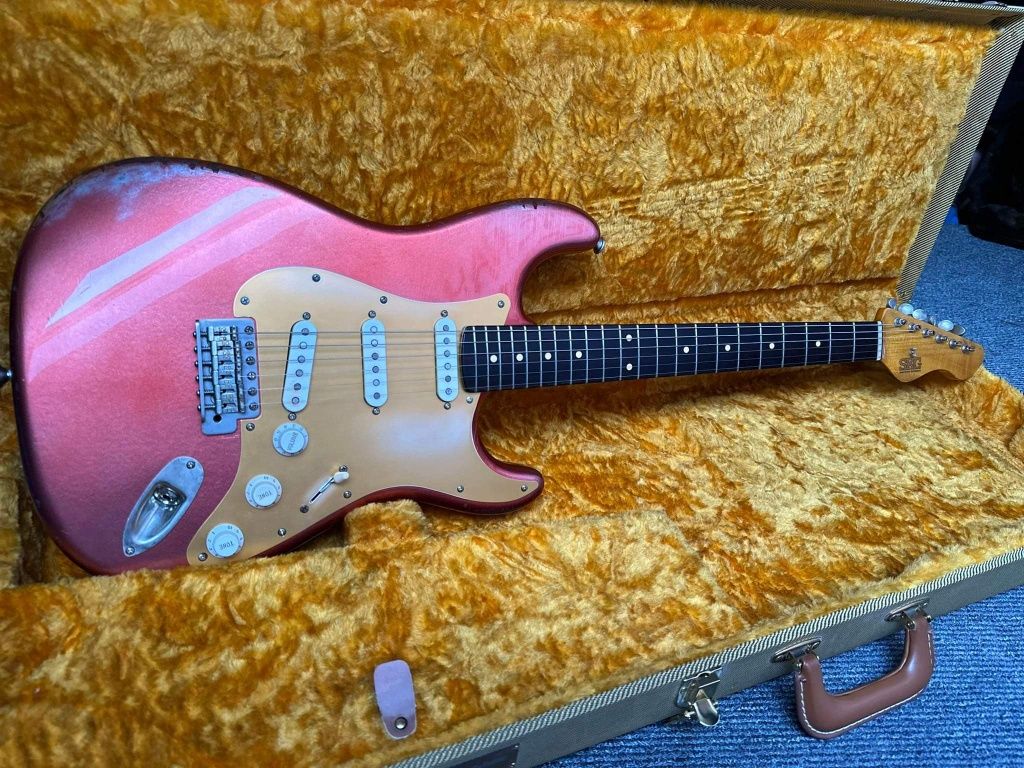 SKG Little Wing  Aged Candy Apple Pink Stratocaster
