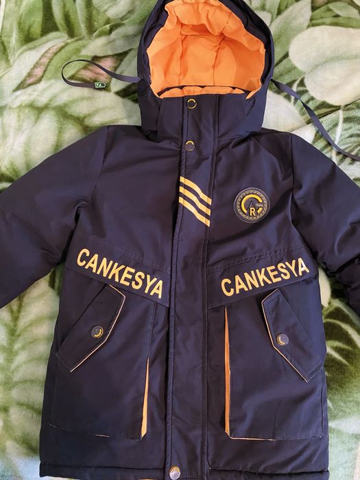 Зимова куртка на хлопчика