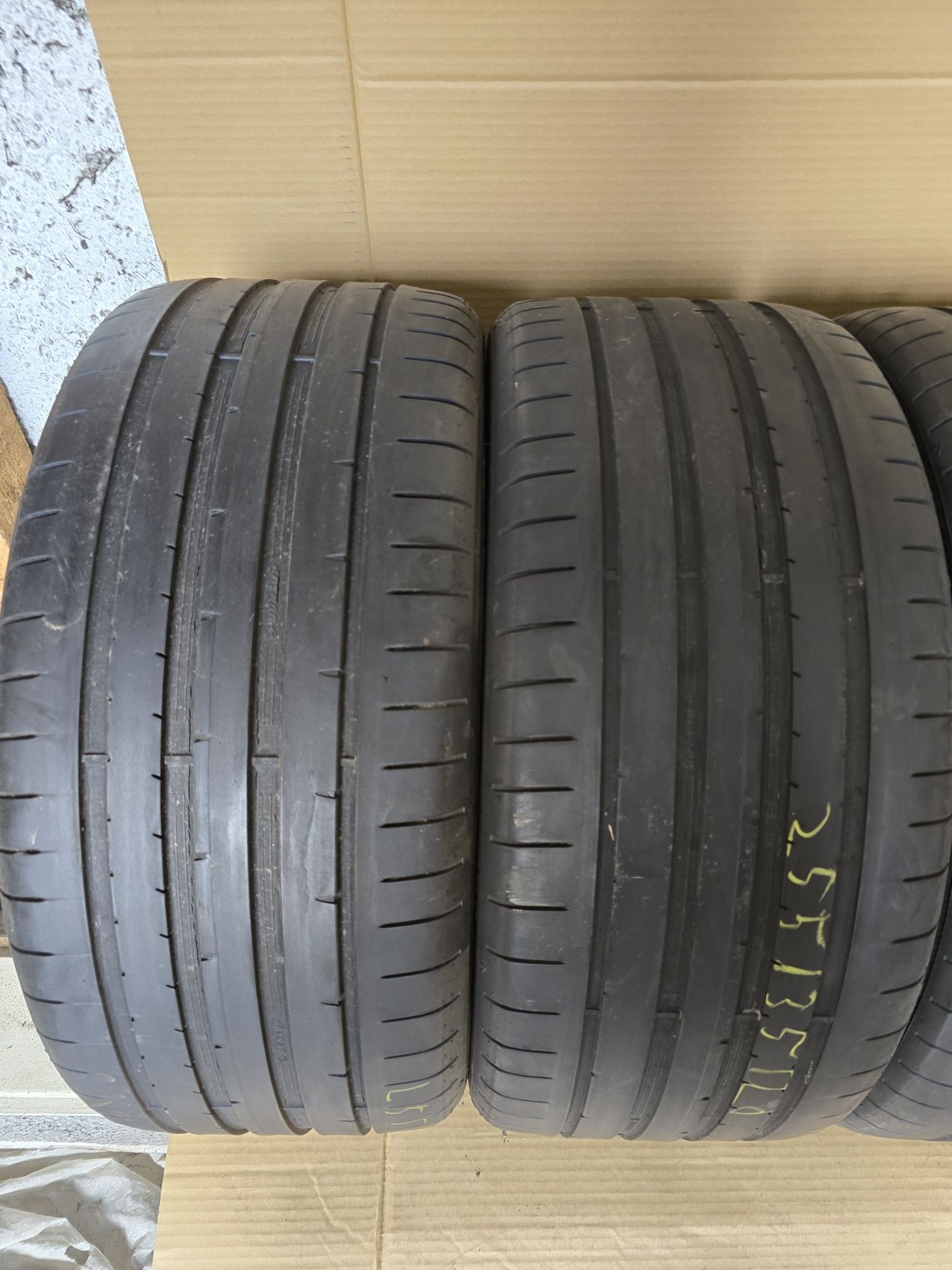 Komplet 4 szt opony letnie 255/35 R20 97Y Dunlop Sport maxx rt2
