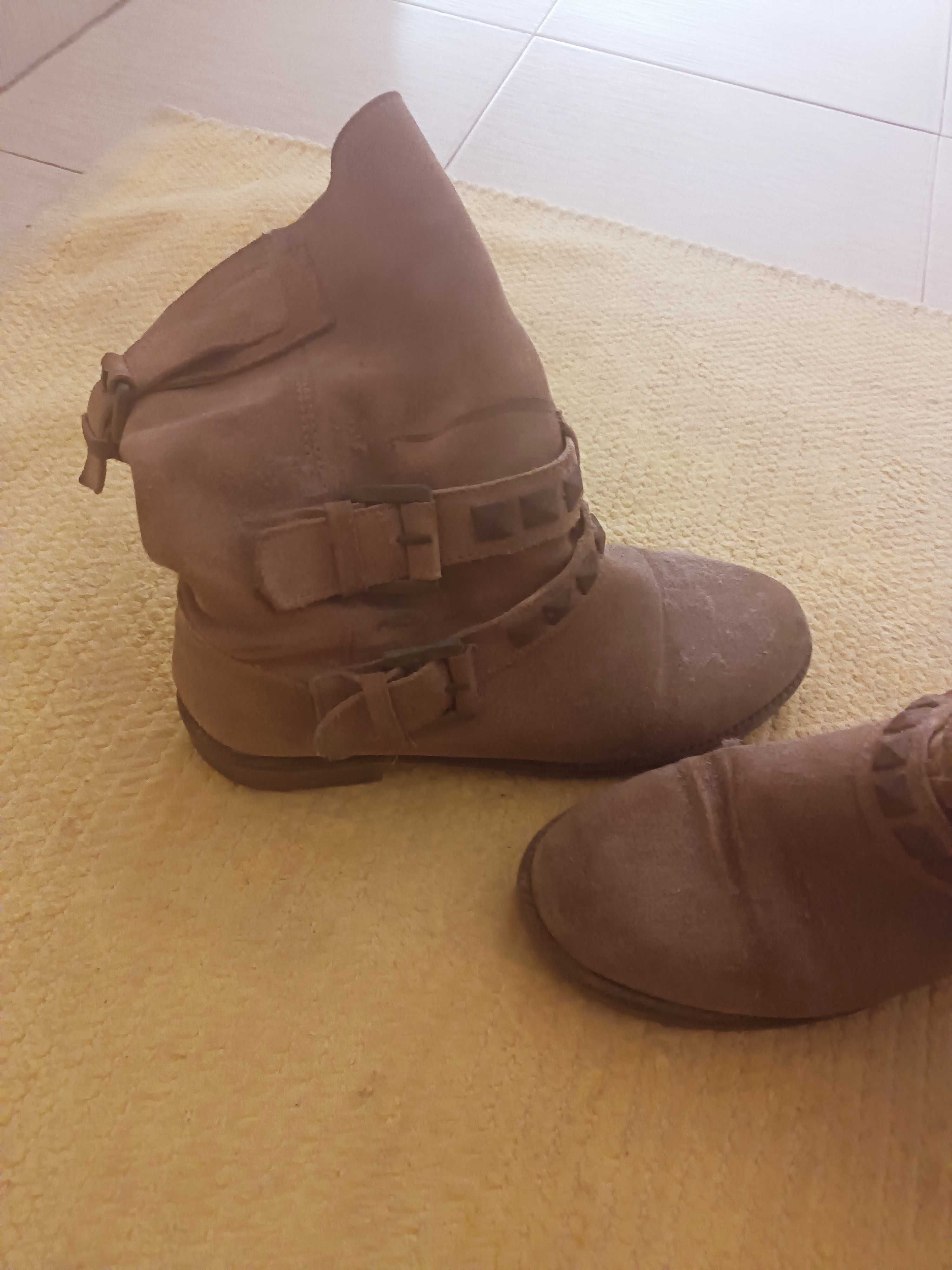 Botas Stradivarius