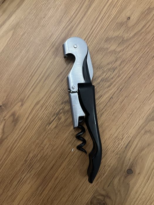 kieszonkowy metalowy korkociąg otwieracz nożyk