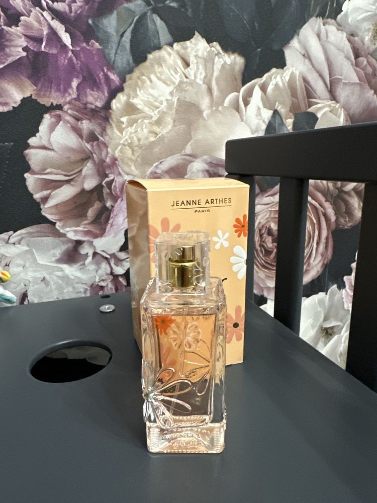 Perfumy jeanne arthes lover in bloom