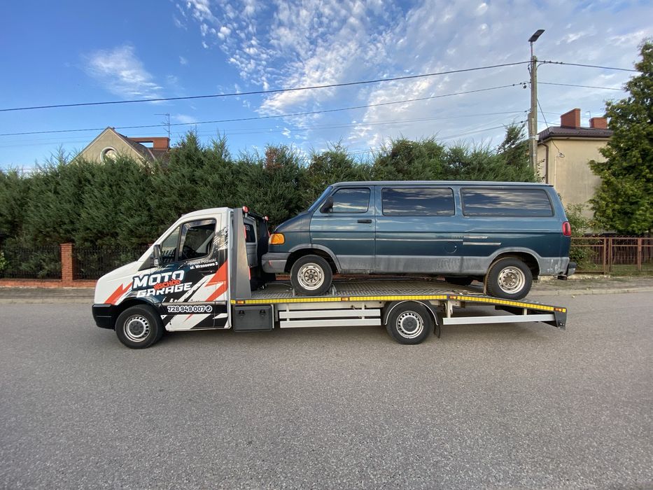 Pomoc drogowa, usługi transportowe, autolaweta, przewóz aut, transport