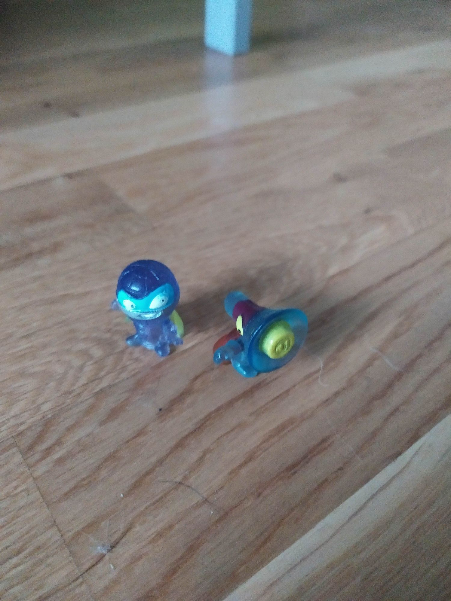 Dwie figurki super zings z 2 sezonu