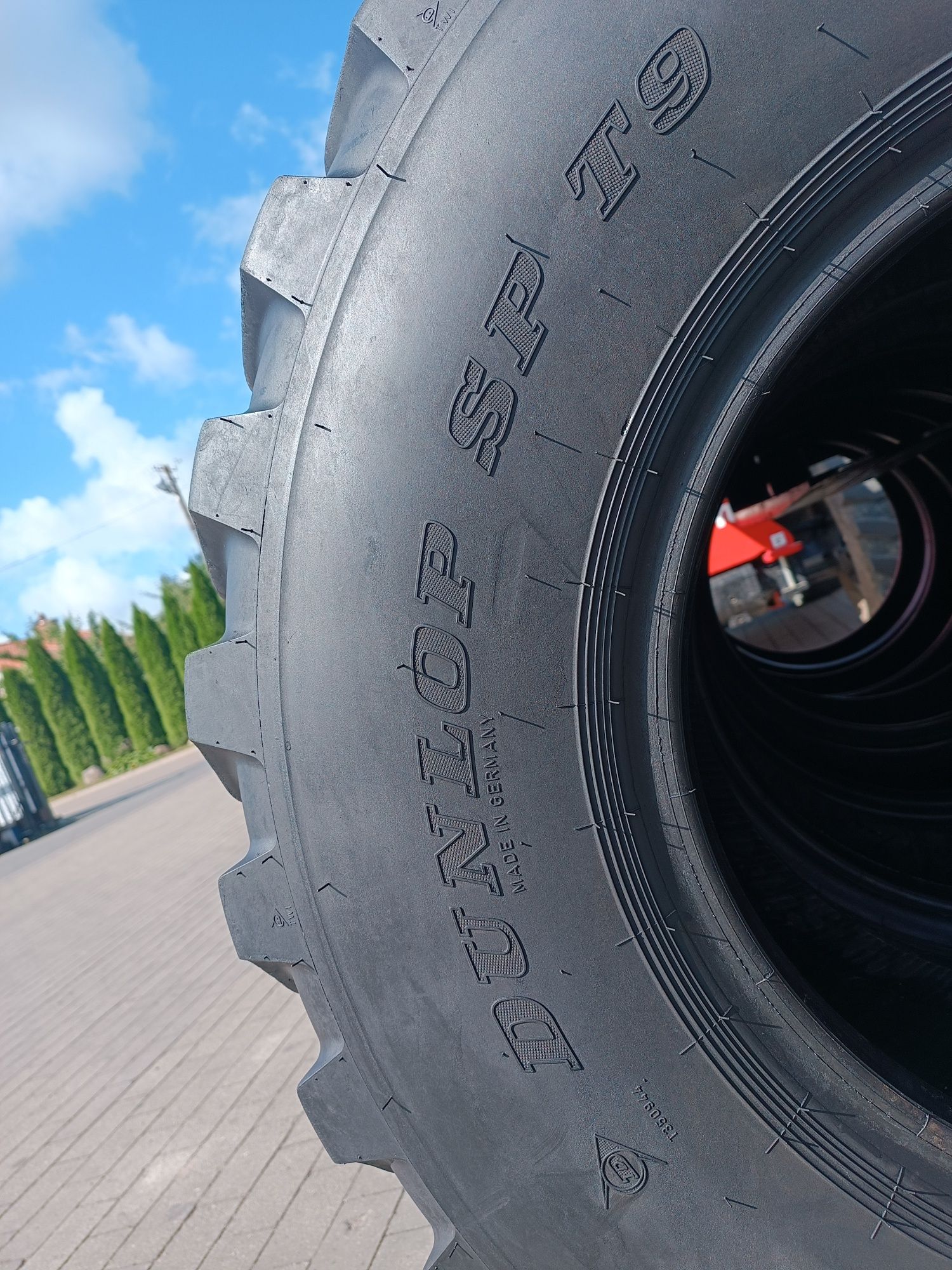 365/80R20 Dunlop SP T9 14.5R20 JEDNA SZTUKA