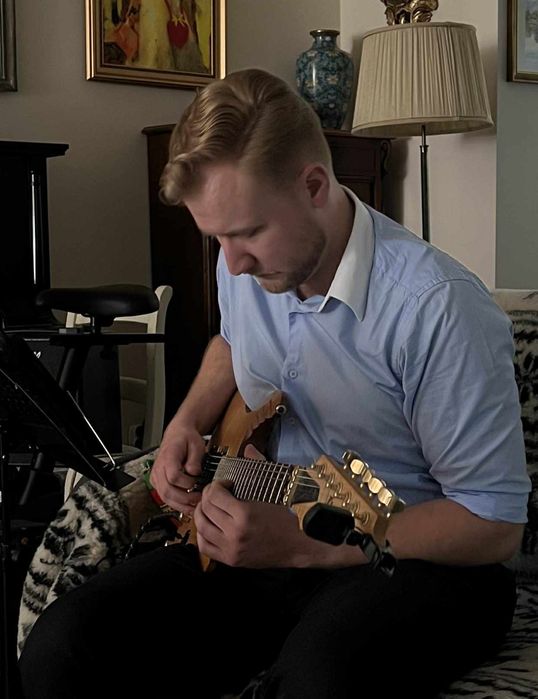 Lekcje gry na gitarze METRO WILANOWSKA