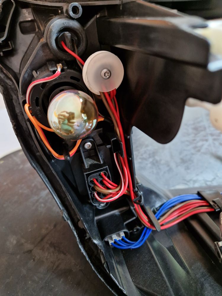 Reflektory lampy po regeneracji BMW E60 E61 bixenon xenon