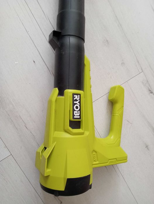 Dmuchawa do lisci RYOBI RY18BLA 18v TurboJet 145km/h mocna bez bateri