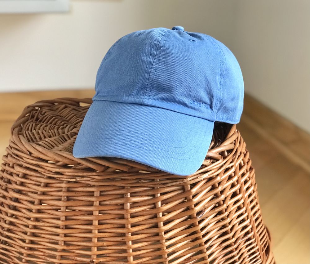 Czapka z daszkiem Benetton rozmiar 56/58