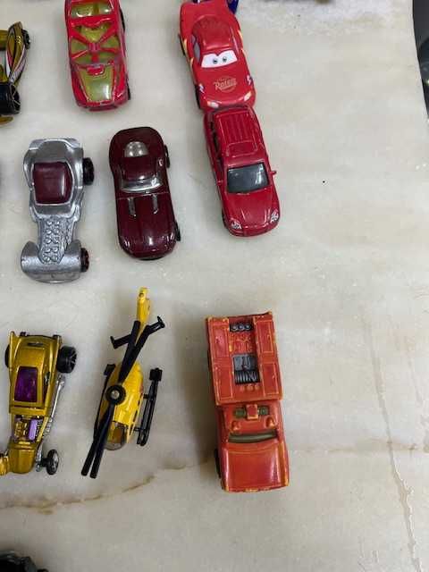 Carrinhos diversos