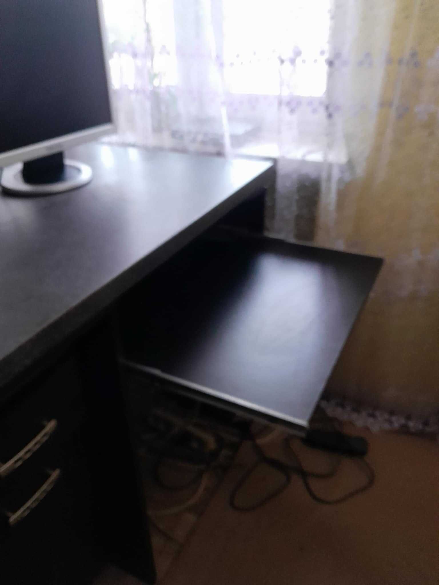 Biurko 2 stronne mało używane