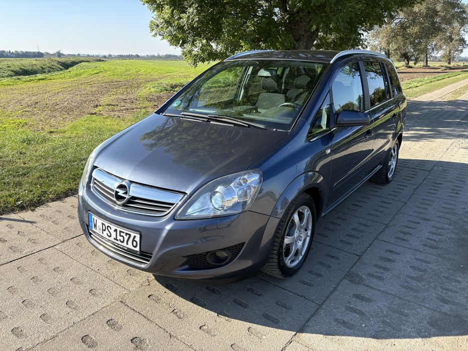 Opel zafira 1.7 cdti 7 os hak bezwypadkowy
