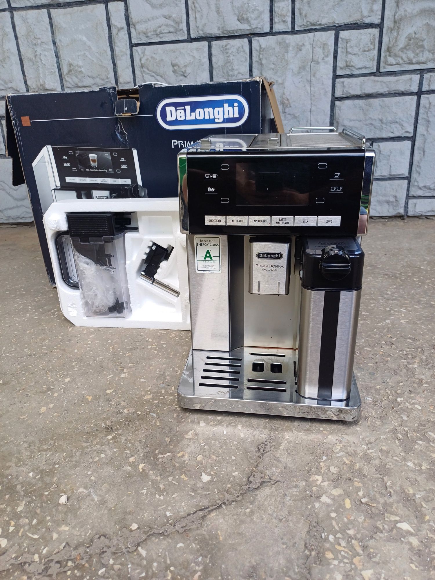Кавомашина кавоварка Делонджи Delonghi Primadonna Exclusive ESAM 6900
