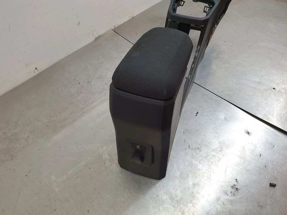 Apoio de braço DACIA Sandero III