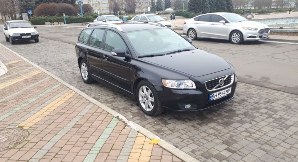 Volvo V50 2012  1,6D MT (114 к. с.)