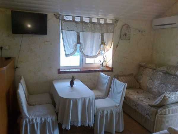 Апартамент-студіо рядом с магазинами  и НП  под Черноморском