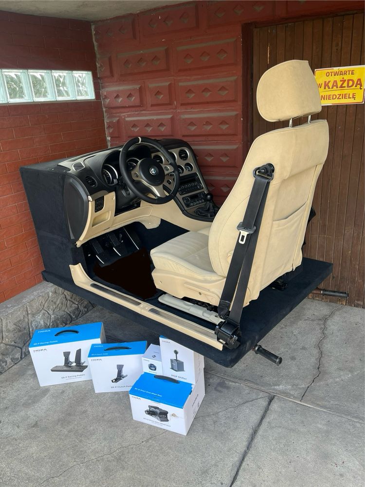 Stanowisko do nauki Jazdy OSK Alfa Romeo SIMRACING SIMRIG