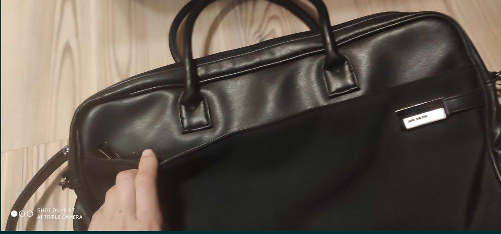 ФІРМОВА шкіряна сумка для документів ноутбука НЕУБІВАЄМА. Шара!_