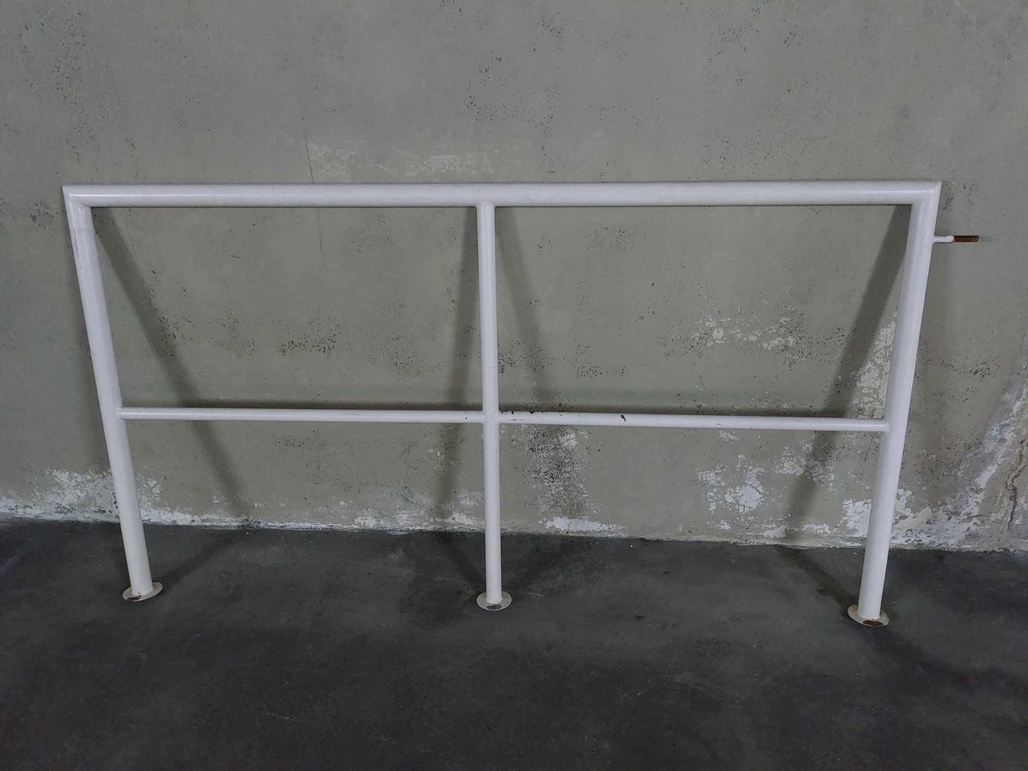 Grade / Barreira / Corrimão