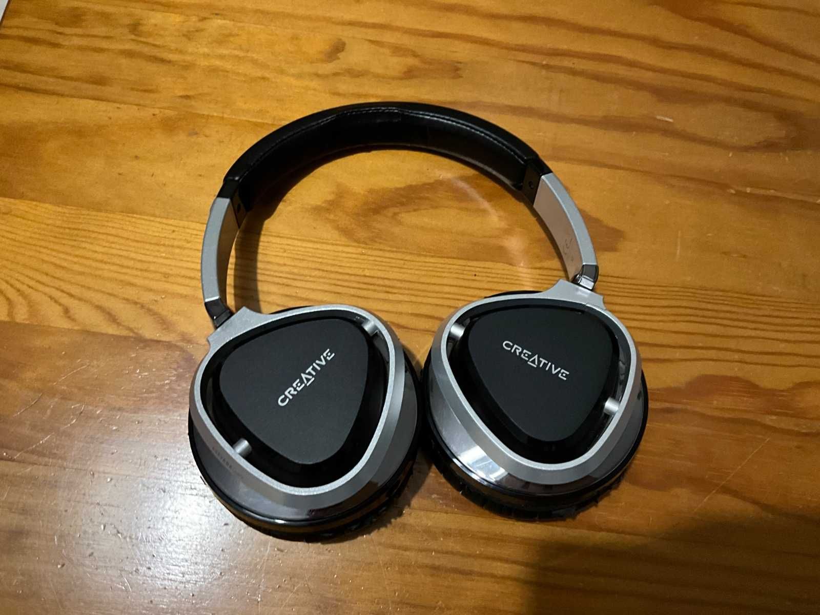Headset Creative Aurvana Live!2 - Sem cabo AUX