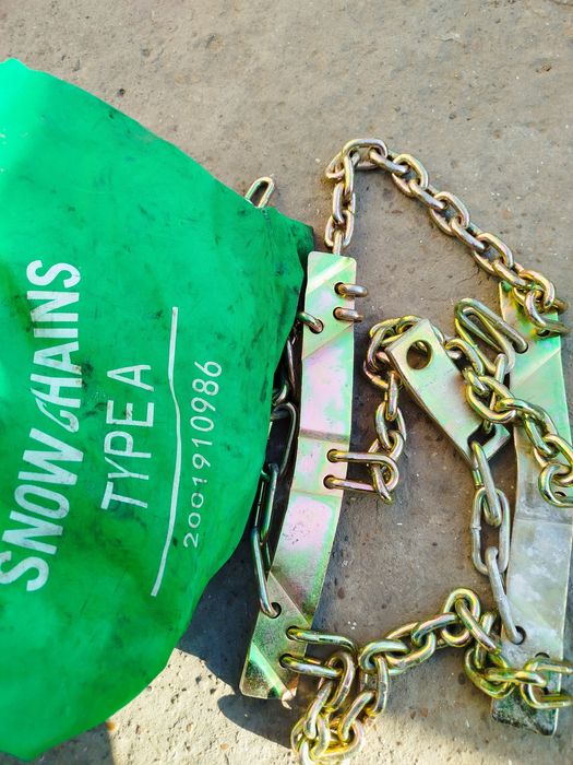 Продам Цепи на колеса на грузовую машину.