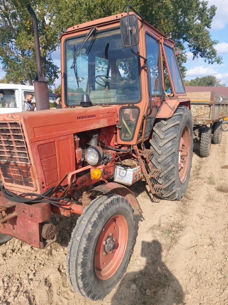 MTZ 82 w dobrym stanie.