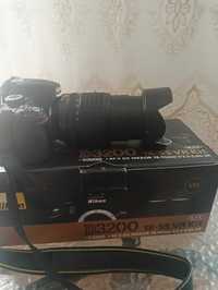 Идеальный Nikon D3200 с объективом 18-105 VR Kit, 64 Gb, зарядка, акум