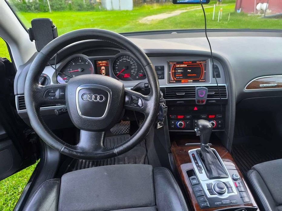 Samochód Audi a 6 c 6